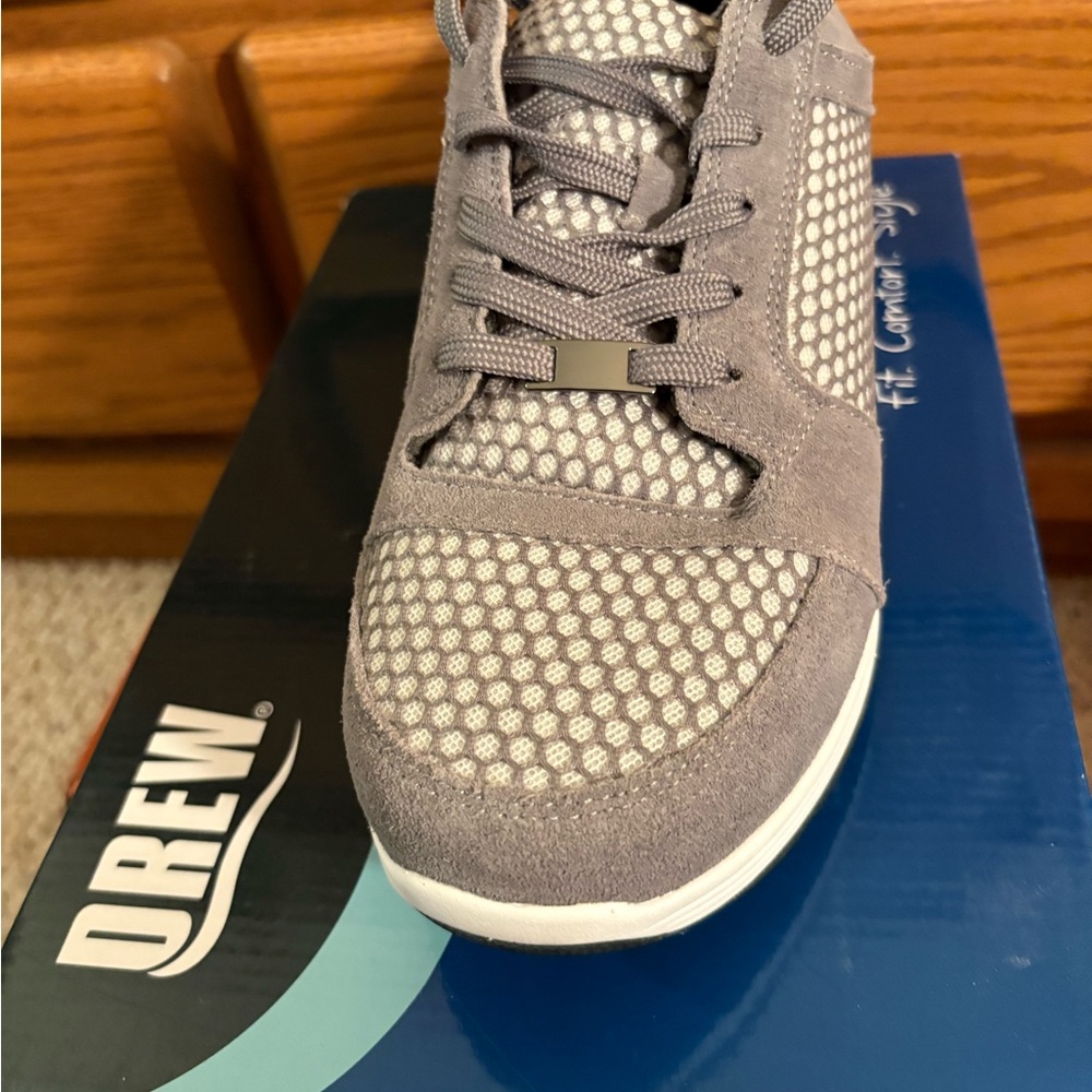 DREW Gray Sneakers Lightweight Mesh Athletic Style